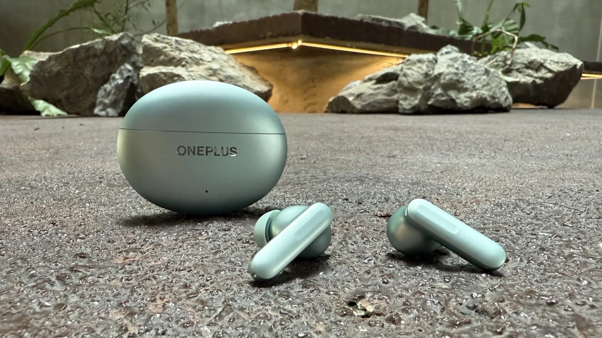 XG-13 TWS review: Whoah, that bass